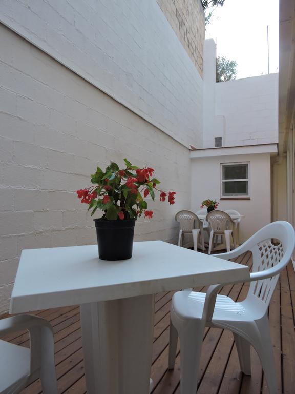 Apartament El Miracle Cardona Buitenkant foto