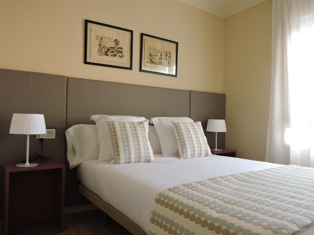 Apartament El Miracle Cardona Buitenkant foto