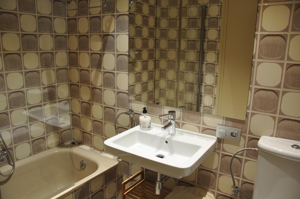 Apartament El Miracle Cardona Buitenkant foto